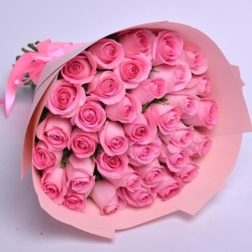 Купить на заказ Букет из 35 розовых роз с доставкой в Каратау