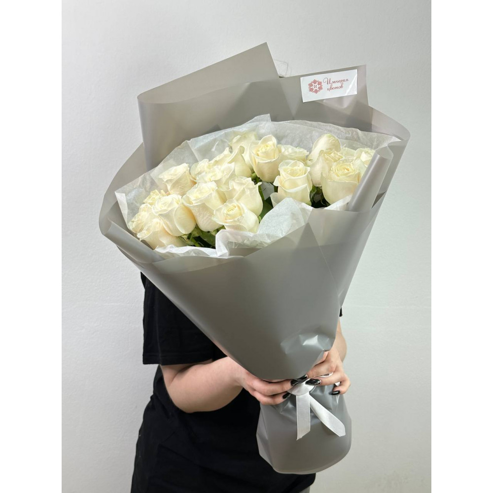 Bouquet of 31 white roses