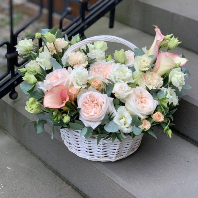 Корзина с цветами 2 Корзина с цветами 2